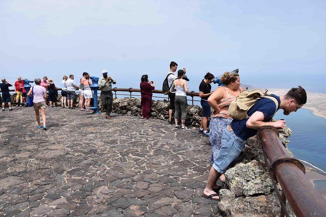Lanzarote Cesar Manrique with Jameos del Agua Entrance - Cesar Manrique Foundation: 45 Minutes of How the Island Was Reimagined
