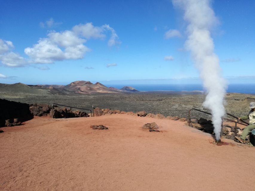 Lanzarote: Day Tour for Cruise Passengers - Where You Meet: HiperDino Express Marina and the Lanzarote Guides Sign