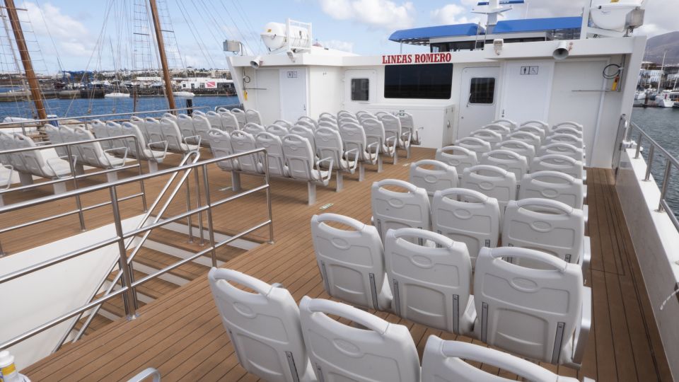 Lanzarote: Fuerteventura Return Ferry Ticket with Bus - From your Lanzarote resort to Playa Blanca: how the start stays painless