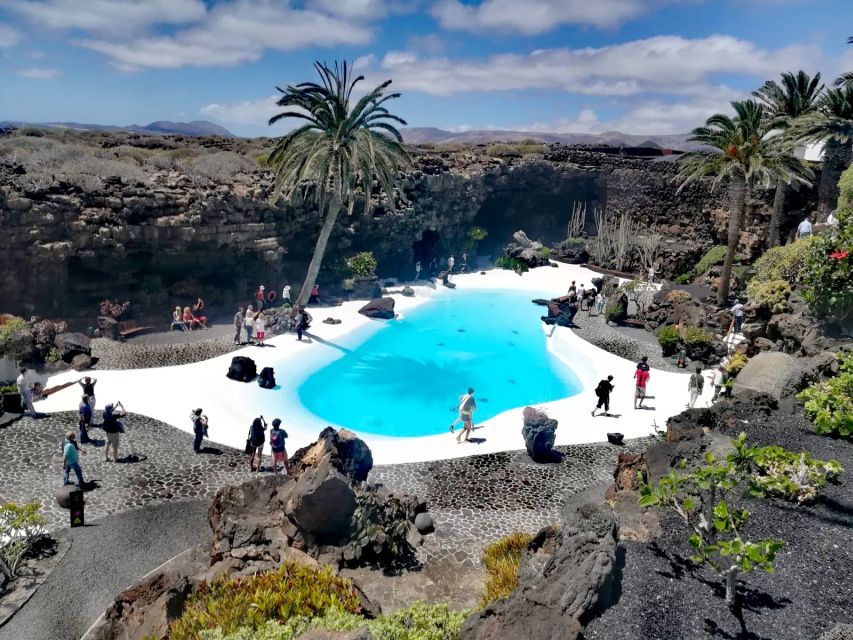 Lanzarote: Jameos del Agua & North Island for Cruise Guests - The Bus Ride: Comfortable, Guided, and Built for Seeing a Lot