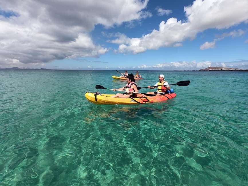 Lanzarote: Kayak and Snorkelling at Papagayo Beach - Arriving at Papagayo Beach: Picnic Snacks, Swim Time, and Snorkelling