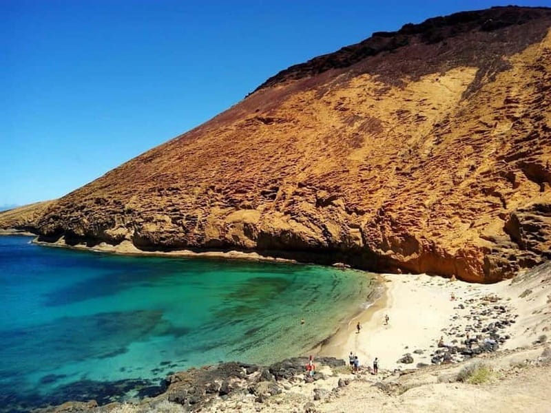 Lanzarote: La Graciosa Complete Jeep Tour with Beach Time - Caleta de Sebo church start: meeting Andres Will and getting oriented