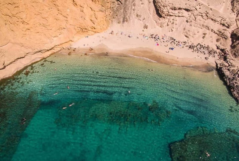 Lanzarote: La Graciosa Complete Jeep Tour with Beach Time - Pedro Barba village: volcanic arches and a short walk break