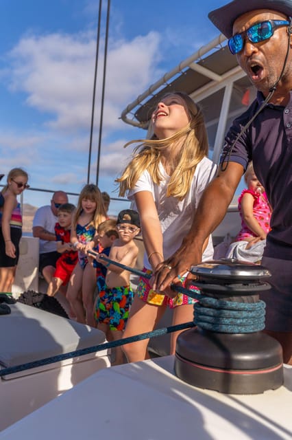 Lanzarote: Luxury Sailing Excursions to Papagayo - Setting sail from Puerto Calero: scenic time plus an easy start
