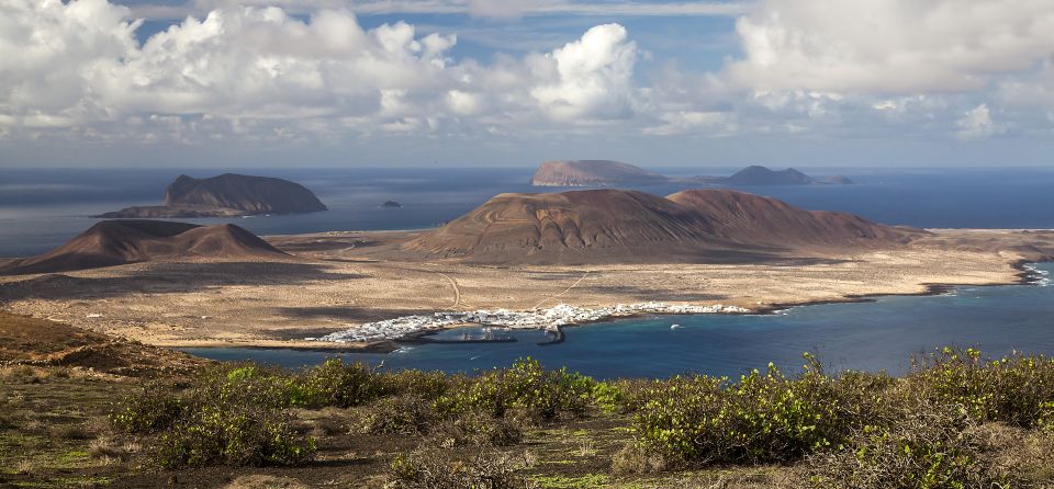 Lanzarote: Northern Delights Tour - Mirador del Río: The View That Makes the Whole Loop Click