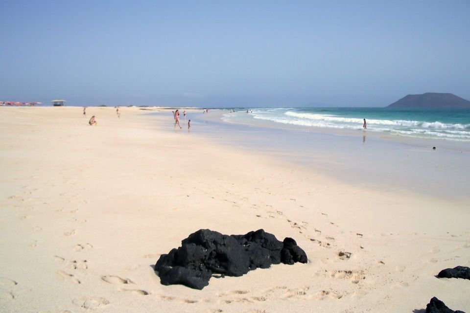 Lanzarote: Return or 1-Way Ferry to Fuerteventura with Wifi - Corralejo Time: How to Make the Town Stop Actually Useful