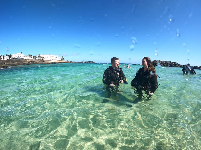 Lanzarote: Scuba Diving for Beginners with 2 Dives - Underwater Communication and Equipment: The Basics You Actually Use