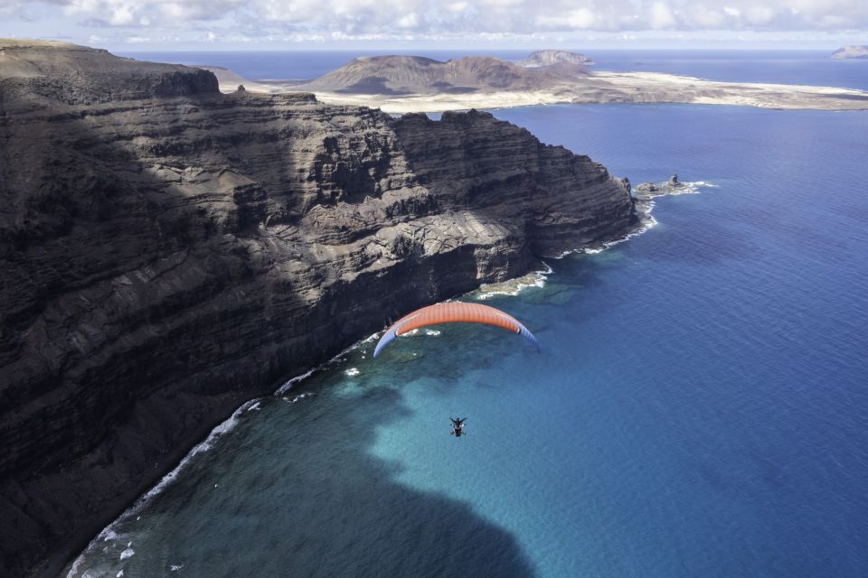 Lanzarote: Tandem Paragliding Flight Over Lanzarote - Key things to know before you go