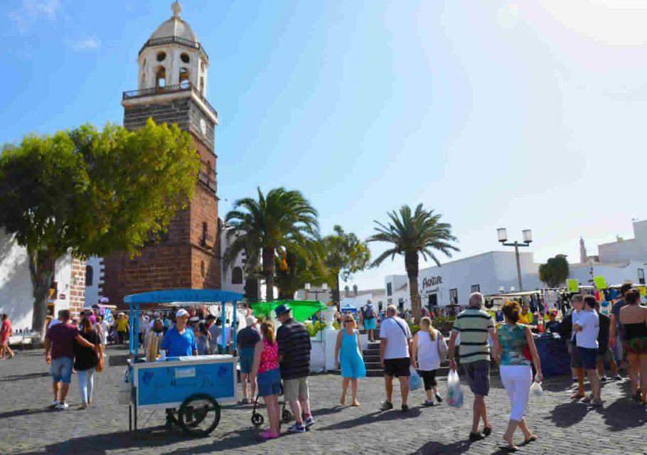 Lanzarote: Teguise Handicraft Market and La Graciosa Island - Key things to know before you go