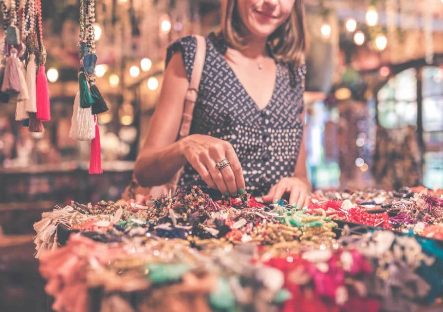 Lanzarote: Teguise Handicraft Market and La Graciosa Island - Entering Teguise Market: Why Sunday Mornings Feel Like a Festival