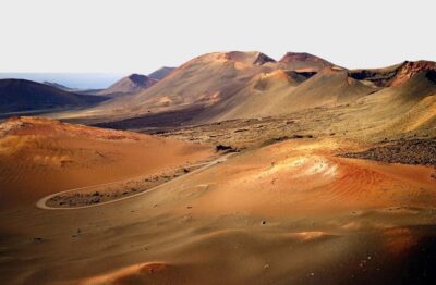 Lanzarote: Timanfaya and Cueva de los Verdes Day Trip - Cueva de los Verdes: Underground Cool Without the Hassle