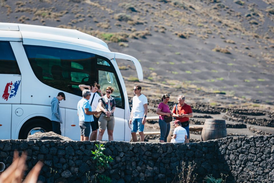 Lanzarote: Timanfaya National Park & La Geria Tour - Photo stops and the reality of 20-minute visits