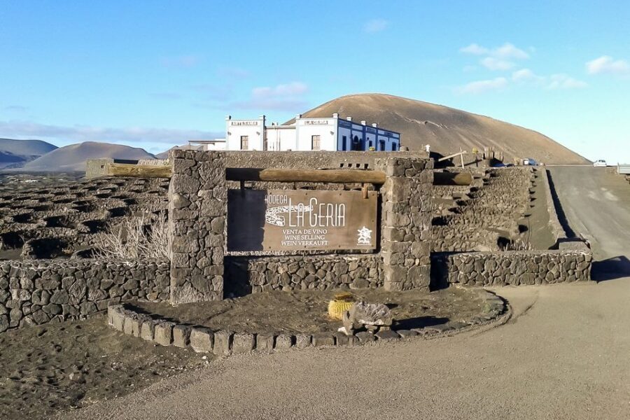 Lanzarote: Timanfaya National Park Volcanic Craters Tour - Optional Camel Ride: Is It Worth the Extra Cost?