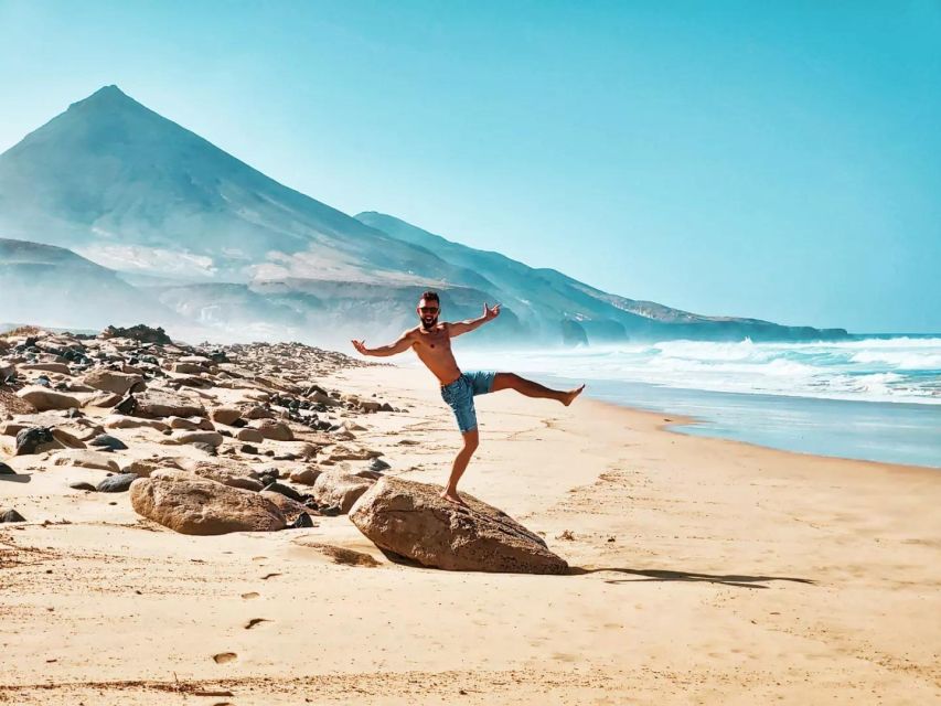 Las Palmas: Fuerteventura Cofete Beach and Desert Safari - Pickup, transport comfort, and how the day starts