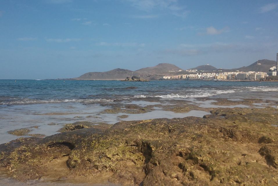 Las Palmas: Las Canteras Beach Snorkeling Trip - The safety tutorial and the gear that makes it work