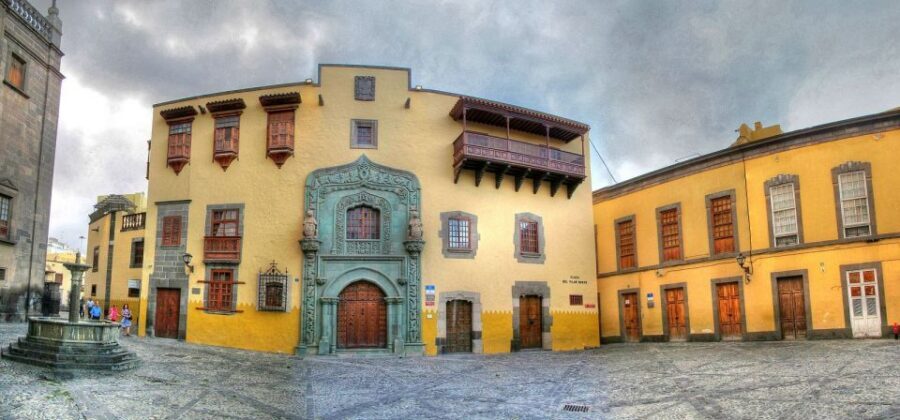 Las Palmas: Private Old City Guided Walking Tour with Tapas - Should You Book This Las Palmas Old City Walking Tour with Tapas?