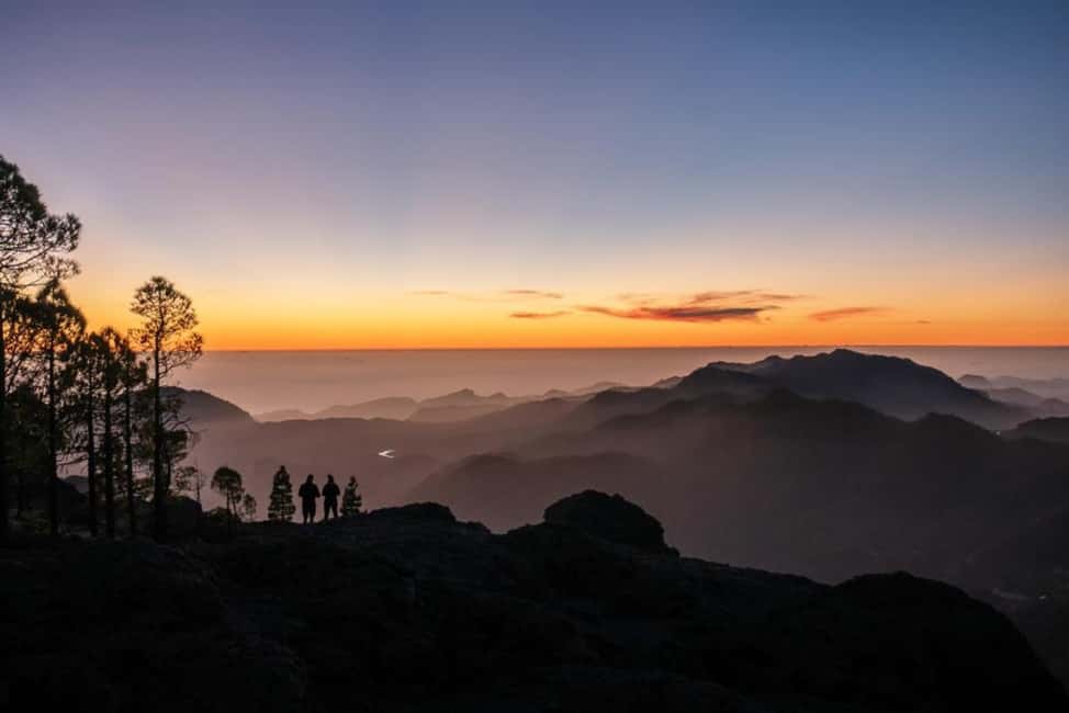 Las Palmas: Sunset & Night Sky Guided Astronomy Hiking Tour - Meeting at the campground area and getting to the start
