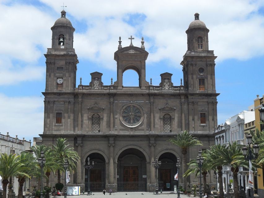 Las Palmas: Tapas and Drinks in the Beauty of the Old City - The Walking Portion: Old Town at a Pace That Feels Personal