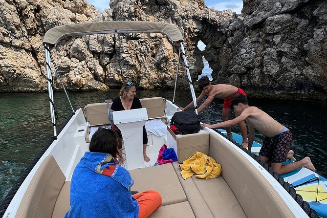 License free boat rental around the coast of santa ponsa - Snorkeling + Bluetooth: Why This Combo Works So Well