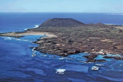Lobos Island Ferry with Snorkel from Corralejo, Fuerteventura - A volcanic island day: how to structure your time on Lobos