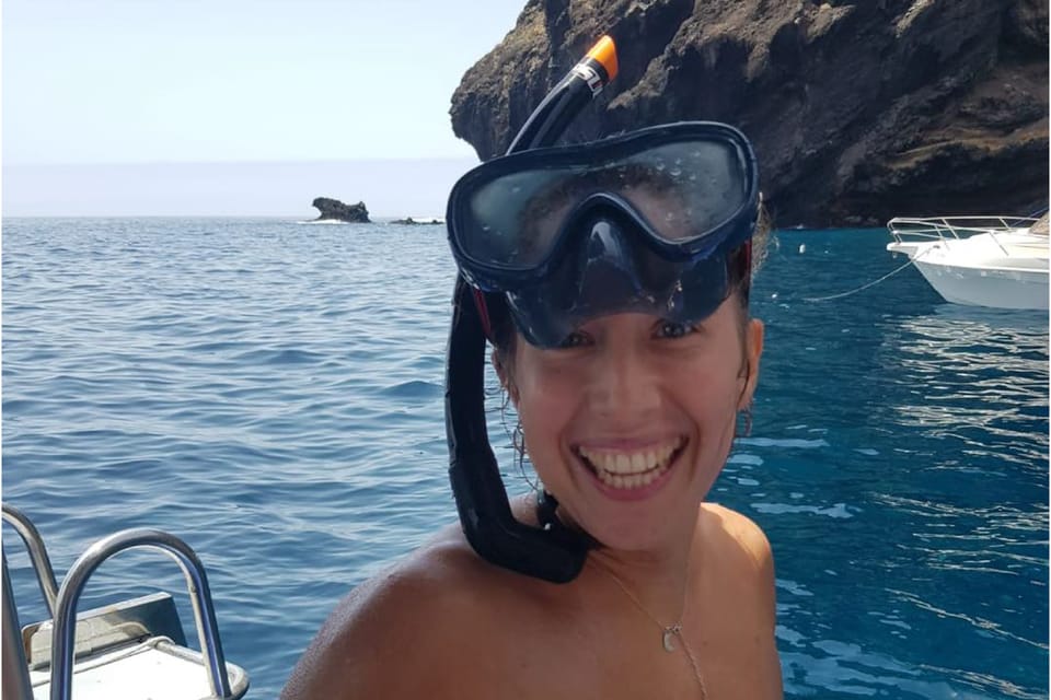 Los Gigantes to Teno: Boat trip with snorkeling & drinks - Drinks and onboard experience: small group pacing with a real guide