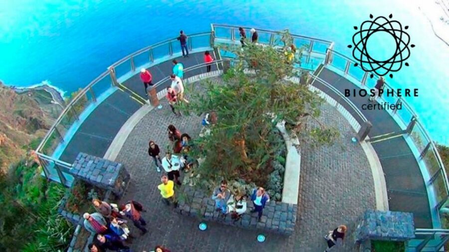 Madeira: Cabo Girao, Jeep Tour Adventure and Wine Tasting - Start in Funchal, then head straight for Cabo Girão’s cliff drama