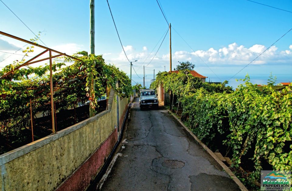 Madeira: Half-Day Nun's Valley and Sea Cliff Tour - Jardim da Serra and Quinta Grande: Where the Jeep Safari Gets Real