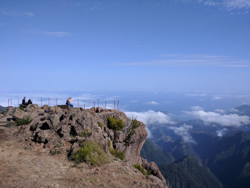 Madeira: Jeep tour Pico Areeiro, Santa Cruz and Cristo Rei - Cristo Rei Monument: History Meets a Wide View