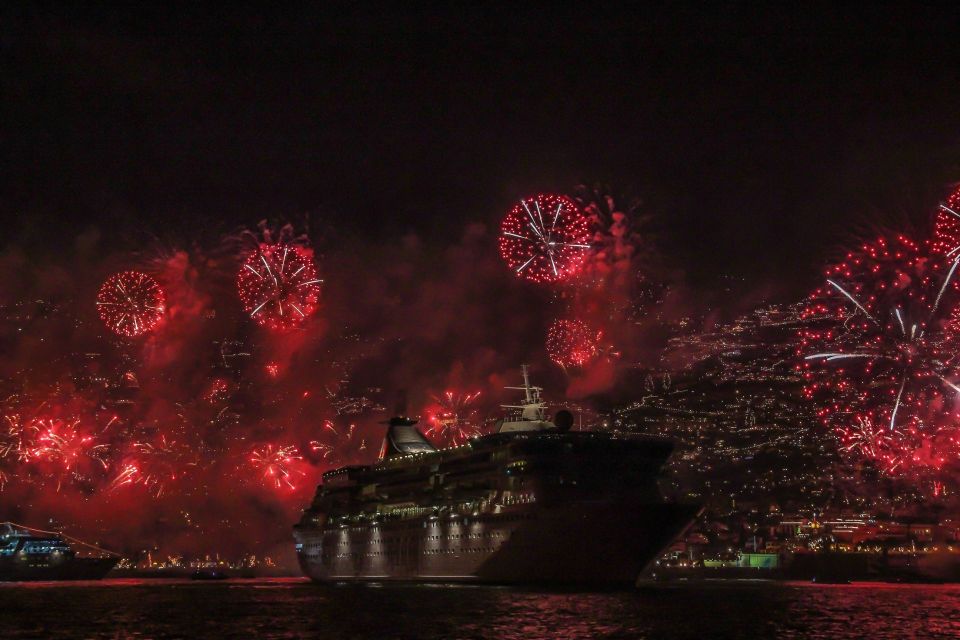 Madeira: New Year's Eve Fireworks by Catamaran - Key things to know before you go