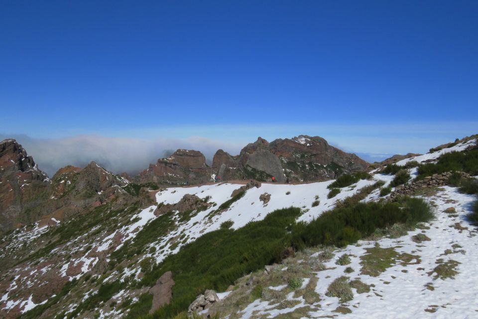 Madeira : Nun's Valleys and Pico Areeiro 4X4 Tour - Camacha Wickerwork: More Than a Photo Stop