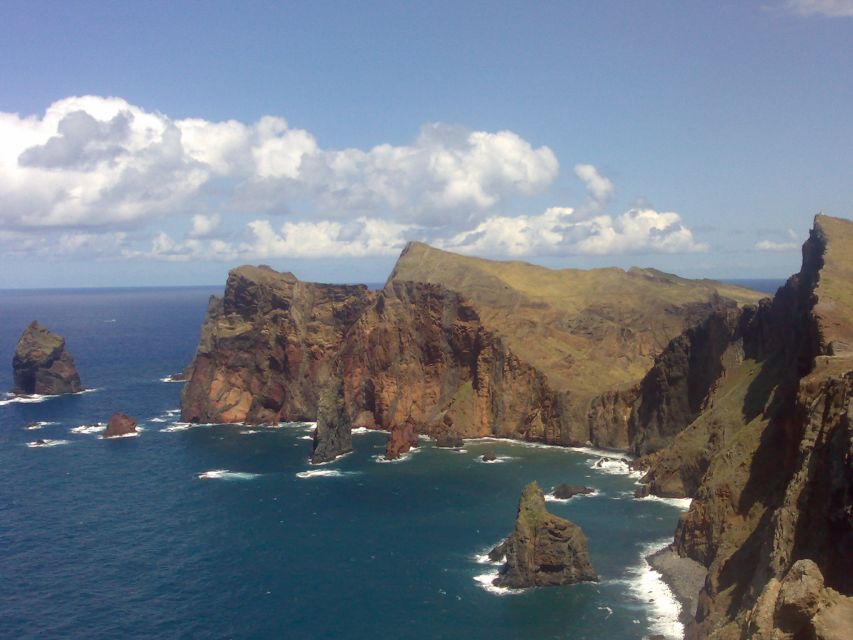 Madeira: Pico do Arieiro & Laurissilva Forest - East tour - Camacha and Terreiro da Luta: quick cultural starters before the views