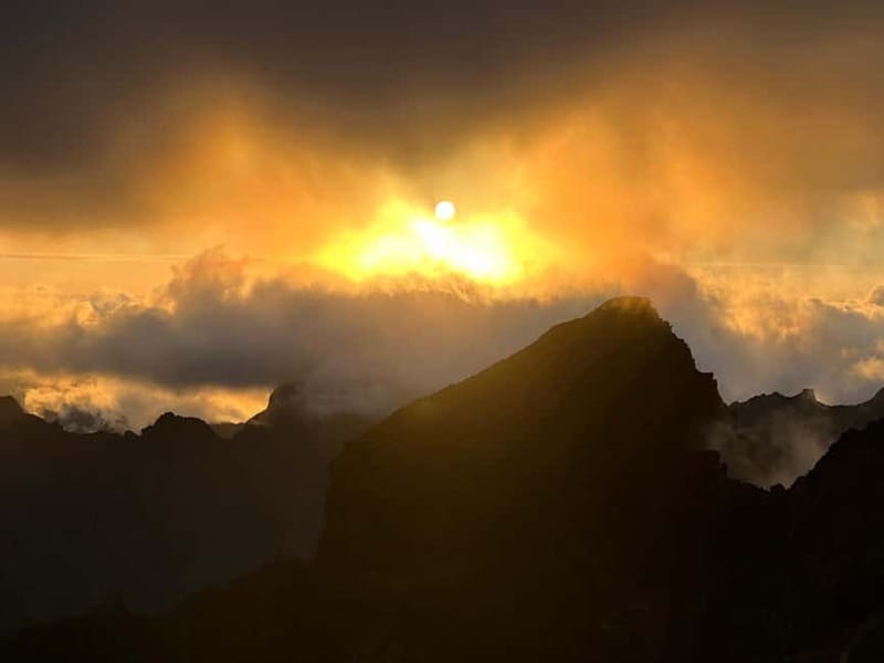 Madeira: Pico do Arieiro Sunset with Optional Dinner - Weather Is the Real Boss: What Happens If Pico Can’t Deliver