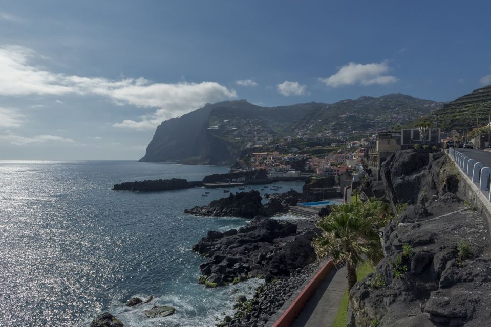 Madeira: Private Guided Cabo Girão Tour - Cabo Girão Cliffs and the Glass Skywalk at 580 Meters