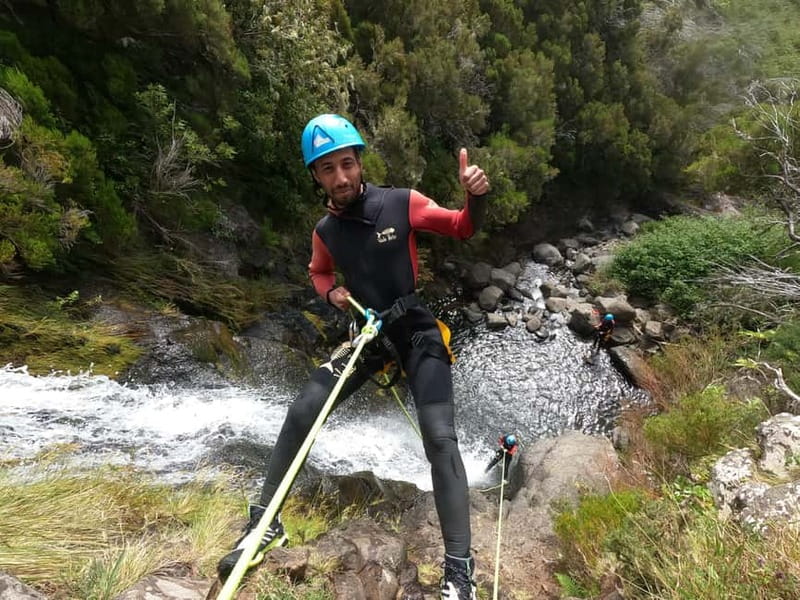 Madeira : Ribeira das Cales Canyoning (Level 1) - The mid-route break: KitKat, water, and a breather that actually helps