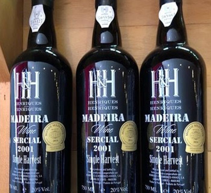 Madeira: Signature Wine Tasting, Skywalk & Nature Expedition - São Vicente break and lunch time: plan your own fuel