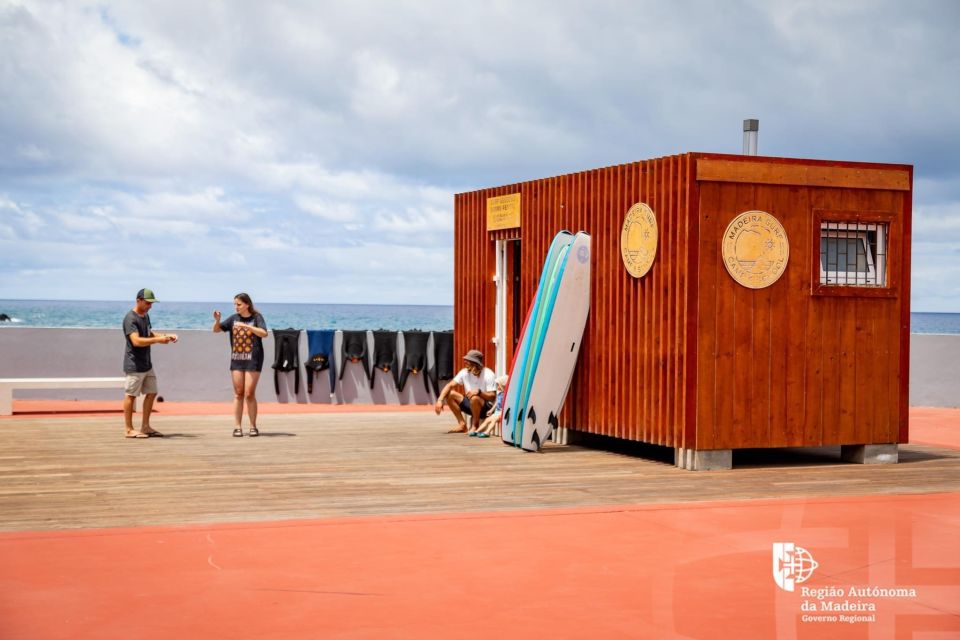 Madeira: surf lesson at Porto da Cruz - The 2-hour flow: from warm-up to your first real wave tries
