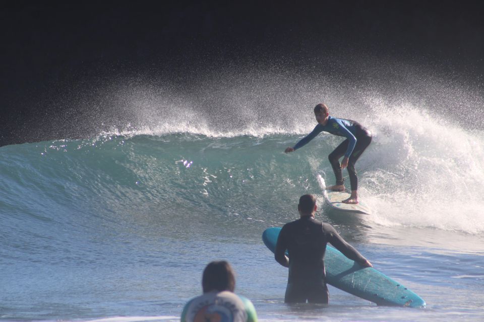 Madeira: surf lesson at Porto da Cruz - Group size and coaching style: what you gain with smaller classes