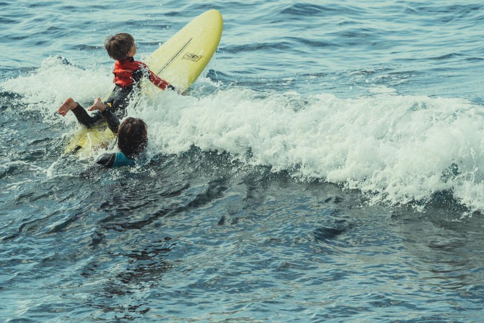 Madeira : Surfing Experience for all - Gear included: you’ll save money and stay comfortable