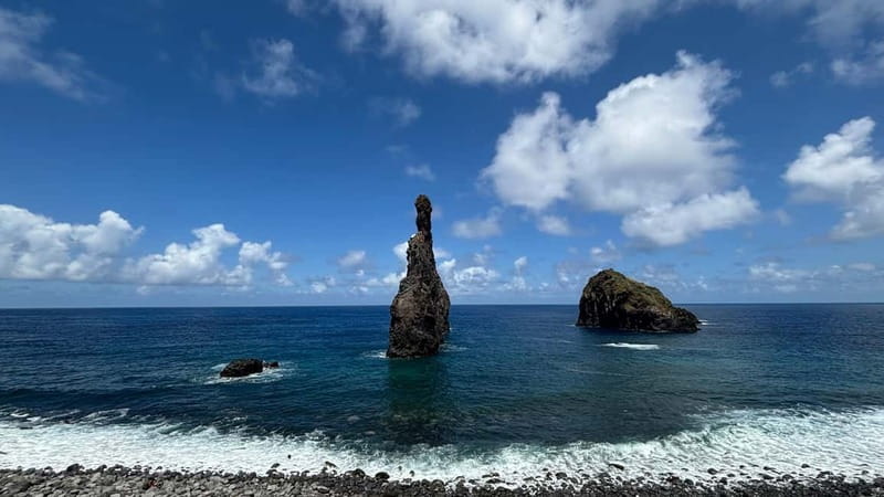 Madeira: Westside Achadas Cruz, Moniz, Seixal and Fanal - Ribeira da Janela rock formation: quick stop, big visual impact
