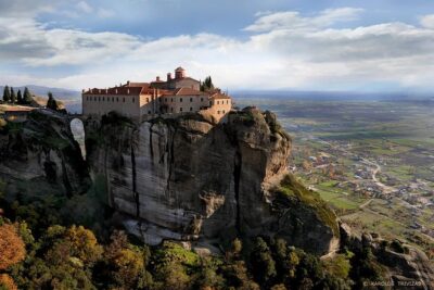 Magical Meteora from Parga - Verlaam Monastery: UNESCO views, simple entry, and 1 hour to breathe
