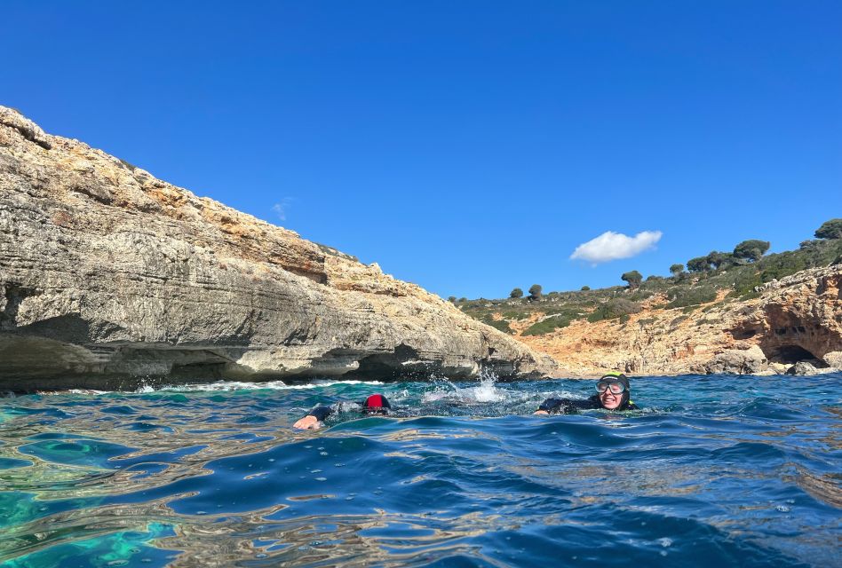 Mallorca: Aquatic Cave Exploration Guided Tour - Floating, floating—then look up: why the cave lakes hit