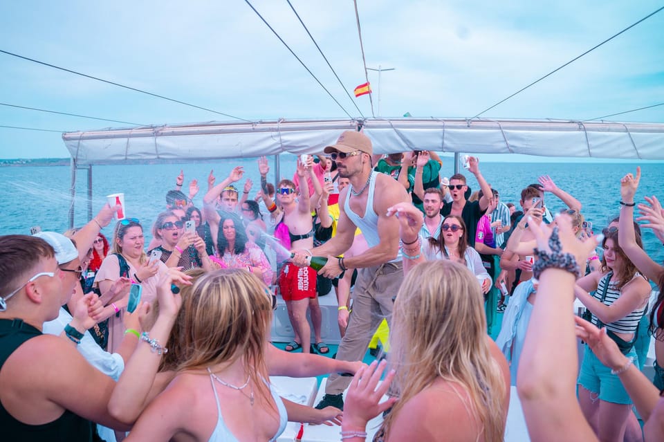 Mallorca: Boat Party with DJ, Buffet and Entertainment - Palma Marina Departure and the Views That Start the Party