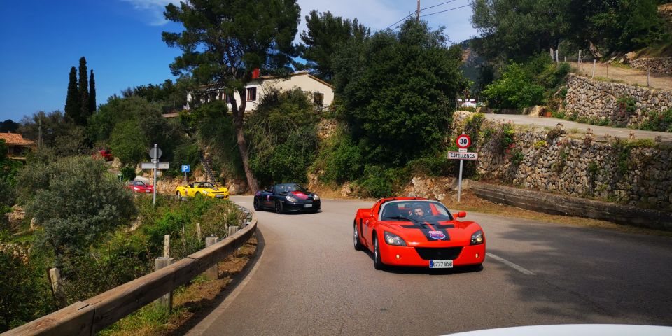 Mallorca: Cabrio Sports Car Tour - From Andratx to Camp de Mar and Peguera: Mediterranean Roads to the Finish Line