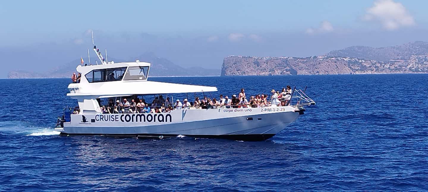 Mallorca: Catamaran Coastal Cruise with Lunch - Snorkeling Gear: What You Get vs. What Costs Extra