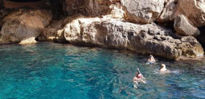 Mallorca: Caves, Cliffs, and Coves Boat Trip - Santa Ponsa or Tora Beach: Picking the Right Start