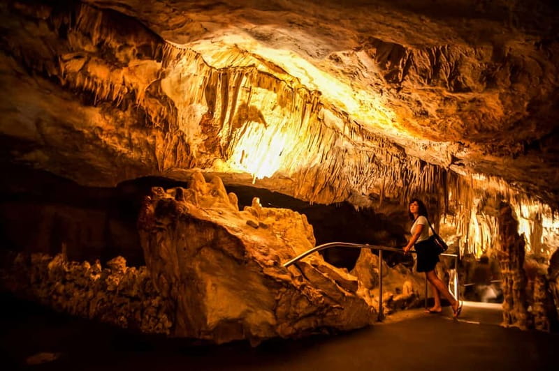 Mallorca: Caves of Drach Tour from the North with Boat Trip - Why the Caves of Drach feel bigger than the photos