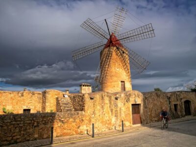 Mallorca: Discovering 5 Charming Villages of Mallorca - The Driving Setup: Your Car vs. VIP Pickup