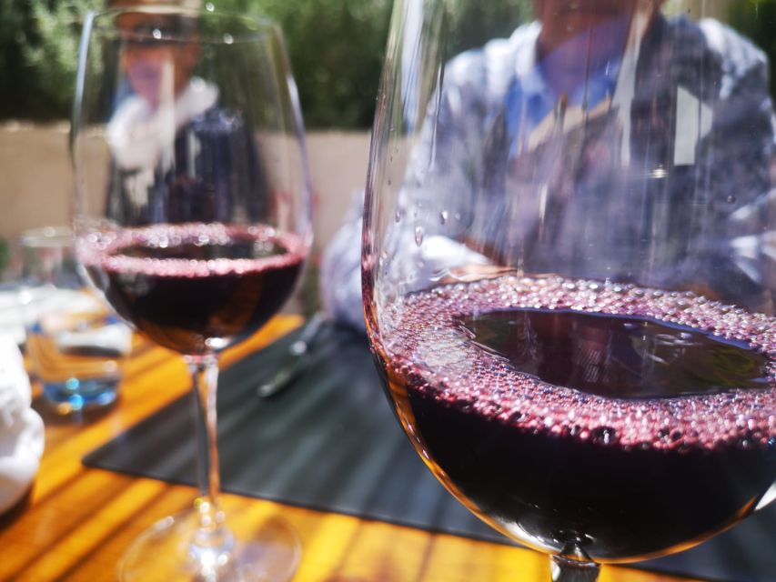 Mallorca: Full-Day Winery Small Group Tour - Stop 2: cellar tour, snacks, and lunch or a picnic with wine