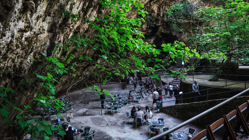 Mallorca: Half-Day Hams' Caves Tour with Pearl Shop Visit - Why Pedro Caldentey’s 1910 Electricity Matters