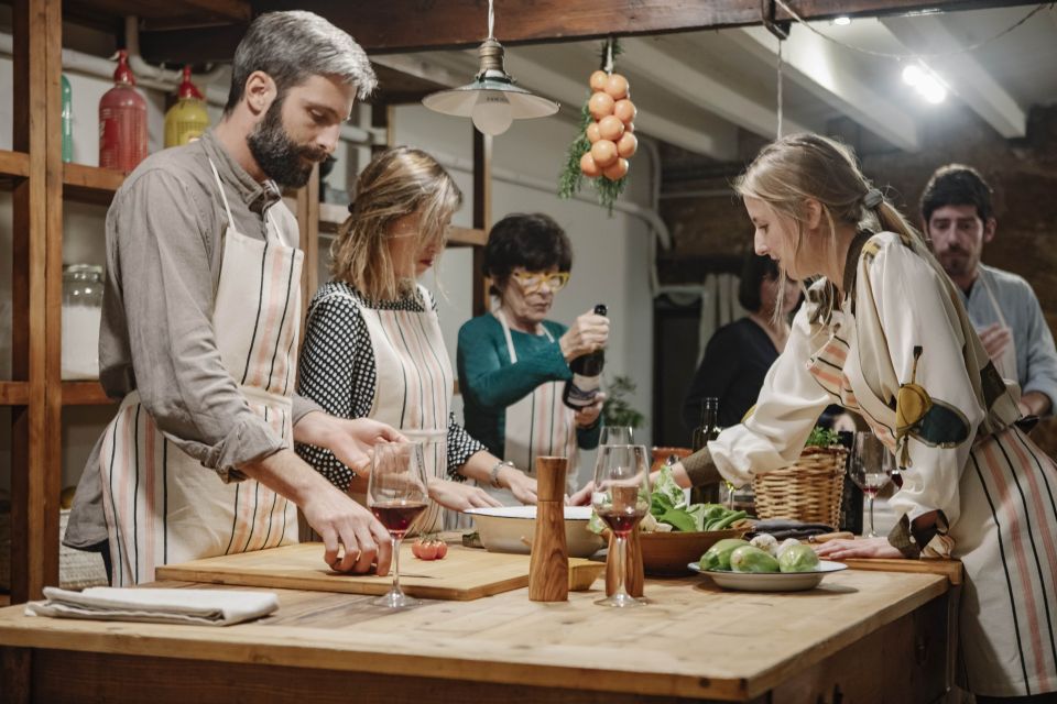 Mallorca: Market Visit and Traditional Cooking Workshop - Key Things You’ll Notice